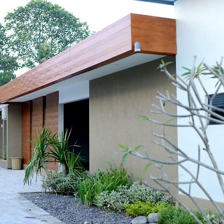 Reddoorz Syariah Plus Near Banyuwangi Airport المظهر الخارجي الصورة
