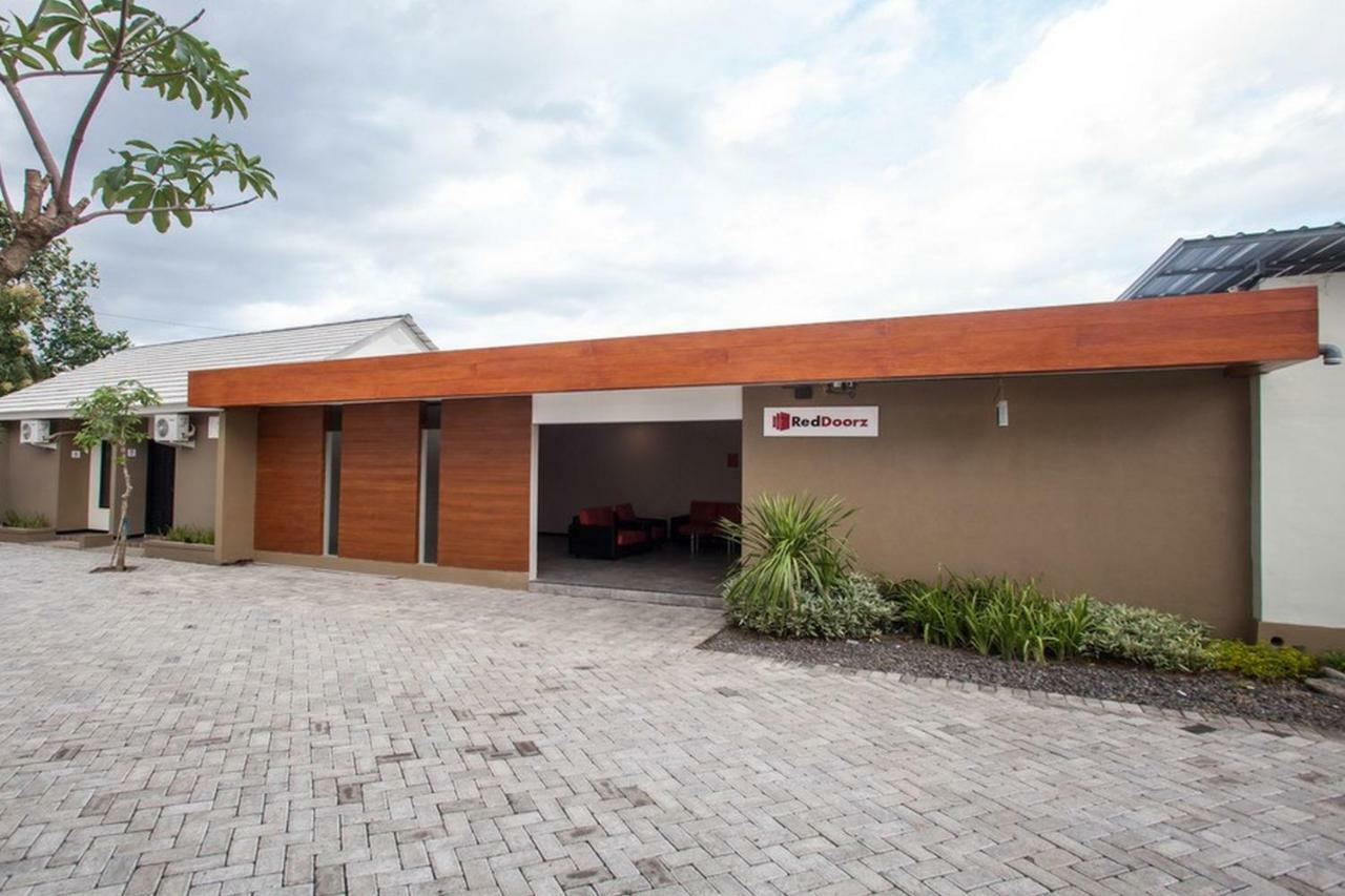 Reddoorz Syariah Plus Near Banyuwangi Airport المظهر الخارجي الصورة